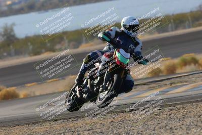 media/Dec-18-2022-SoCal Trackdays (Sun) [[8099a50955]]/Turn 14 (940am)/